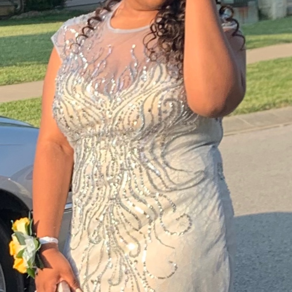 Evening gown Women’s size 16